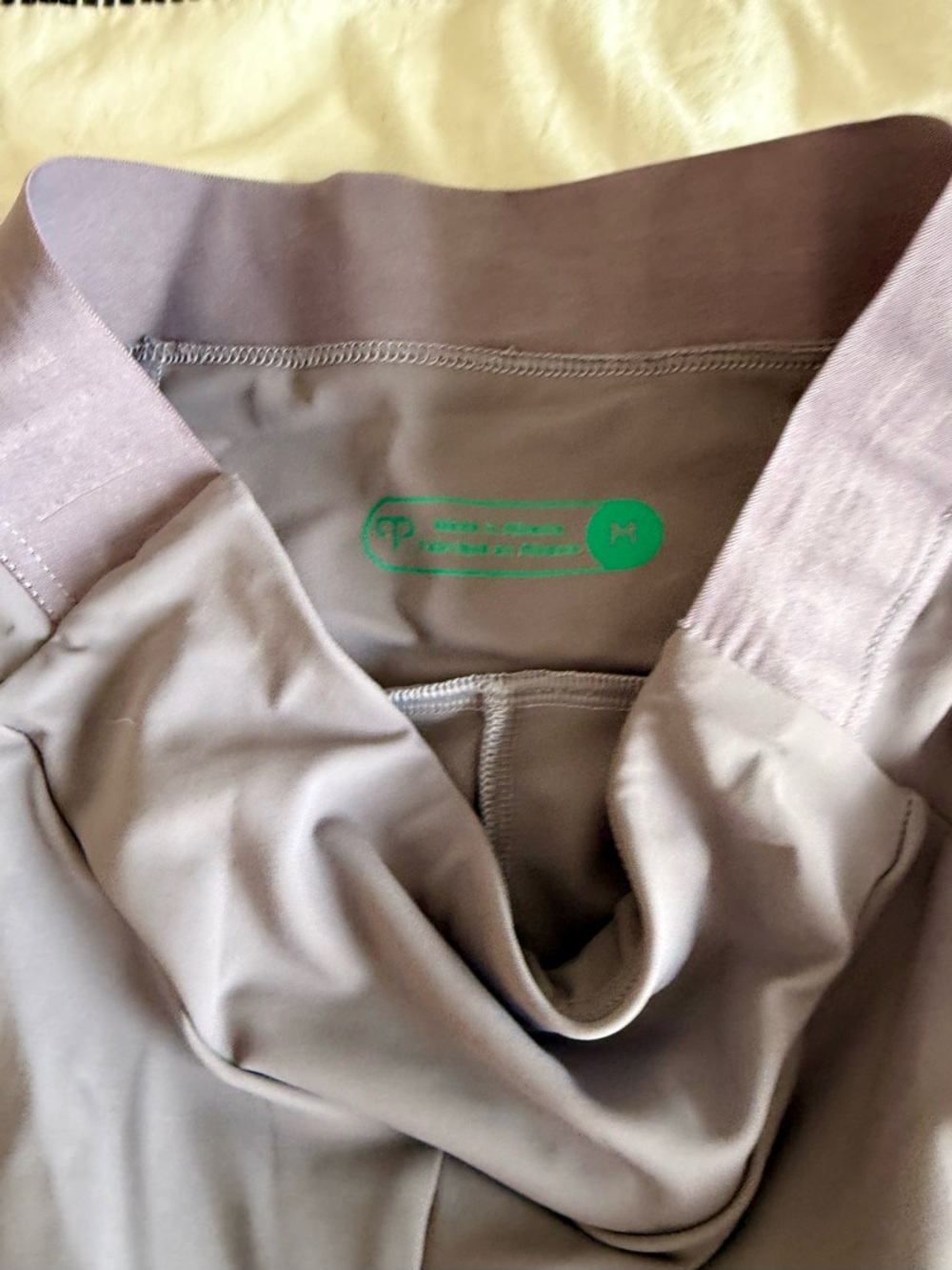 NWT Peppermint Cycling Signature Cargo Short Medium Cloudy - Picture 4 of 4
